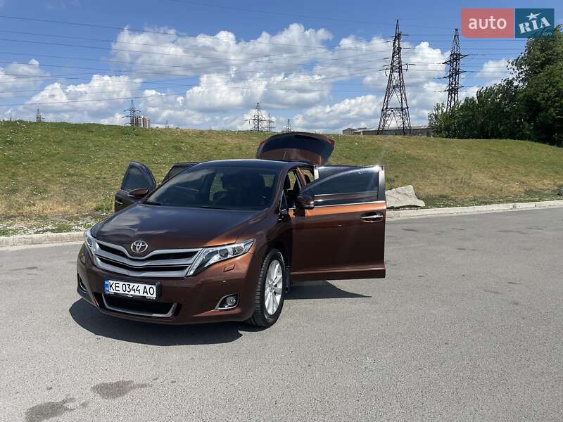 Внедорожник / Кроссовер Toyota Venza 2013 в Днепре