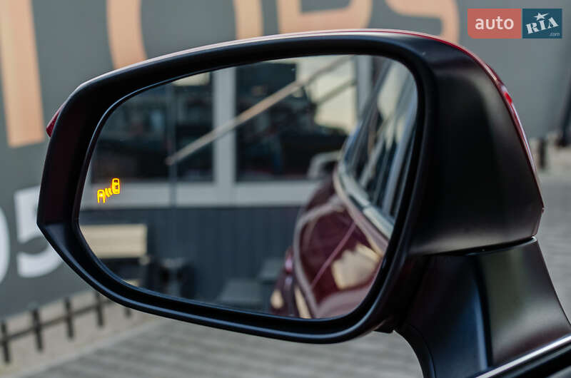 Позашляховик / Кросовер Toyota Venza 2021 в Києві