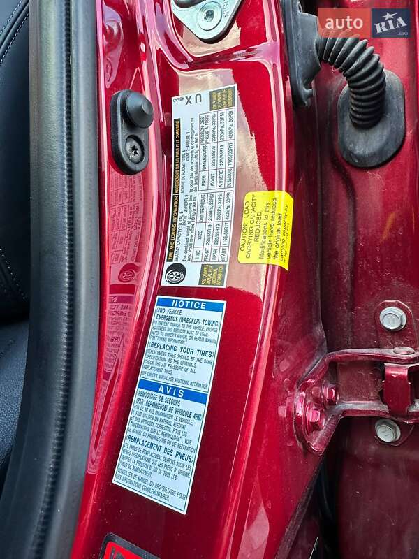 Позашляховик / Кросовер Toyota Venza 2021 в Львові