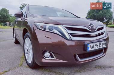 Внедорожник / Кроссовер Toyota Venza 2015 в 