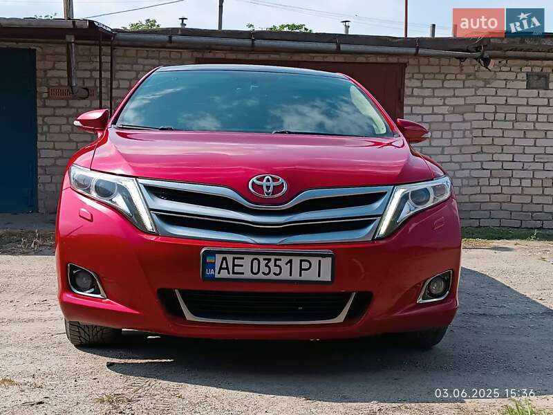 Внедорожник / Кроссовер Toyota Venza 2013 в Запорожье