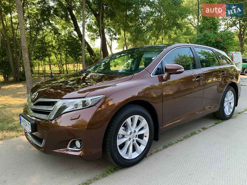 Позашляховик / Кросовер Toyota Venza 2013 в Одесі