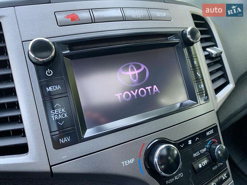 Позашляховик / Кросовер Toyota Venza 2013 в Одесі