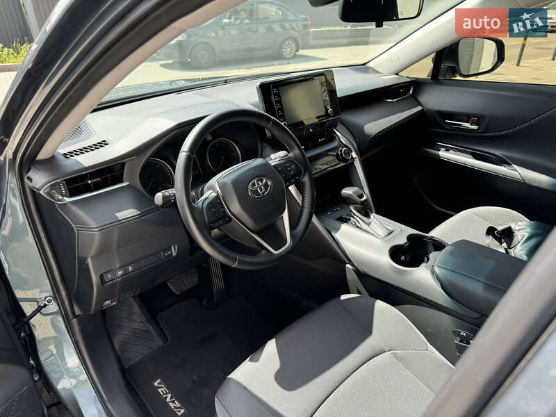 Внедорожник / Кроссовер Toyota Venza 2021 в Львове