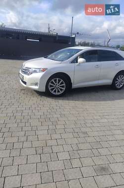 Позашляховик / Кросовер Toyota Venza 2010 в Львові