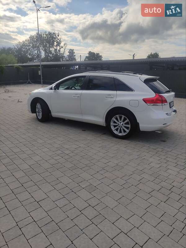 Внедорожник / Кроссовер Toyota Venza 2010 в Львове