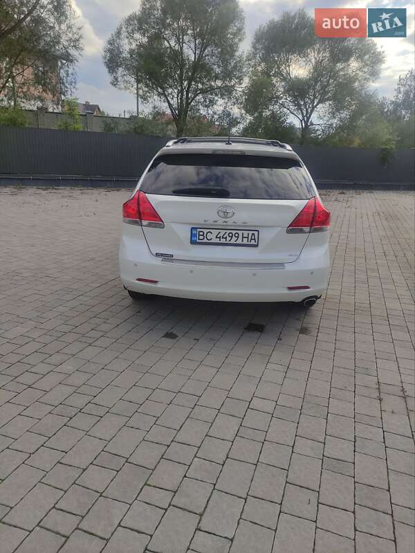 Внедорожник / Кроссовер Toyota Venza 2010 в Львове