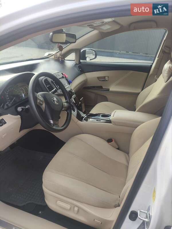 Внедорожник / Кроссовер Toyota Venza 2010 в Львове