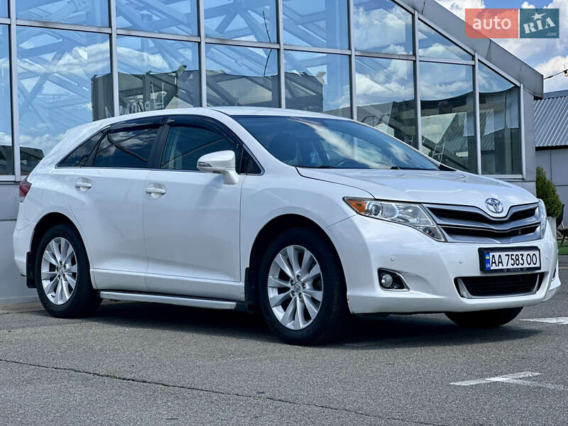 Позашляховик / Кросовер Toyota Venza 2013 в Києві