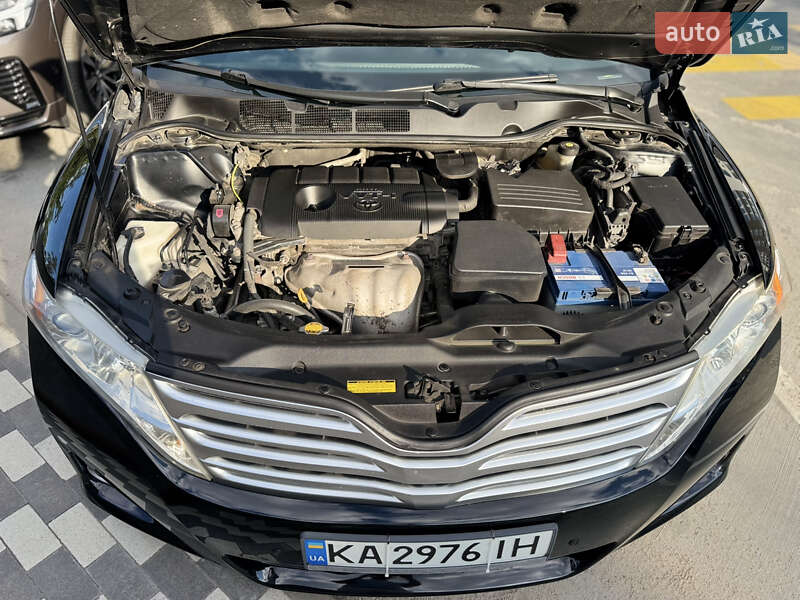 Позашляховик / Кросовер Toyota Venza 2011 в Києві