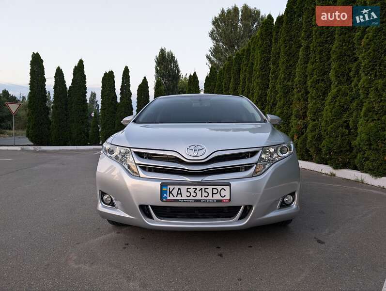 Внедорожник / Кроссовер Toyota Venza 2013 в Киеве