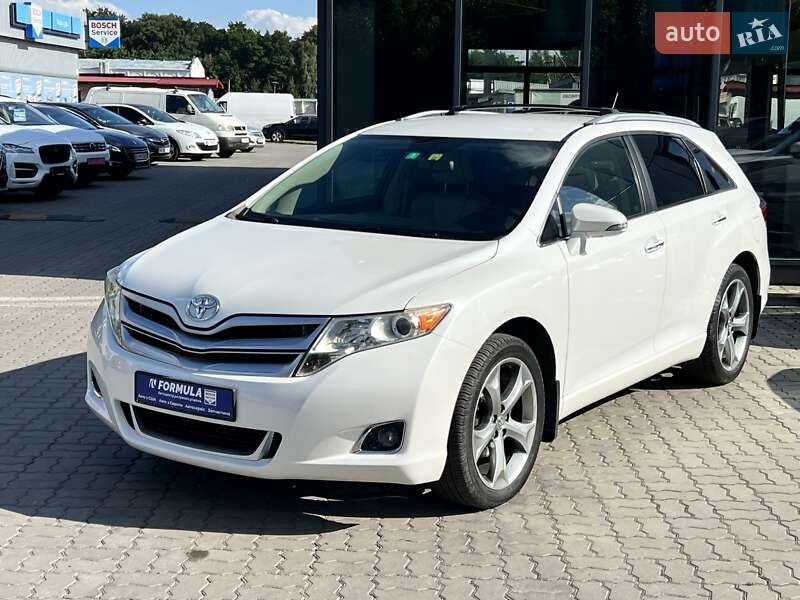 Внедорожник / Кроссовер Toyota Venza 2015 в Нововолынске