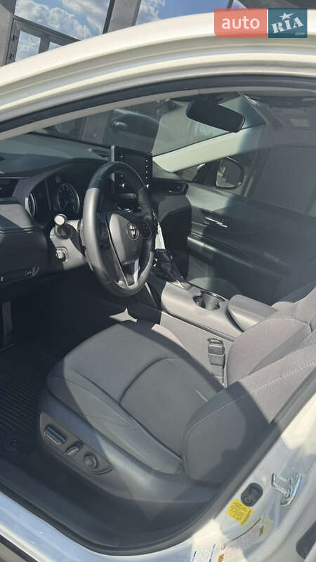 Позашляховик / Кросовер Toyota Venza 2021 в Шептицькому