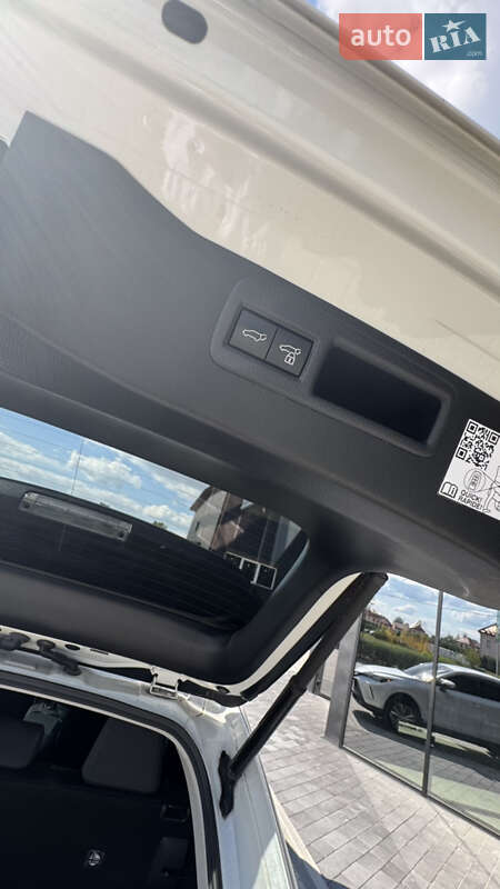Позашляховик / Кросовер Toyota Venza 2021 в Шептицькому
