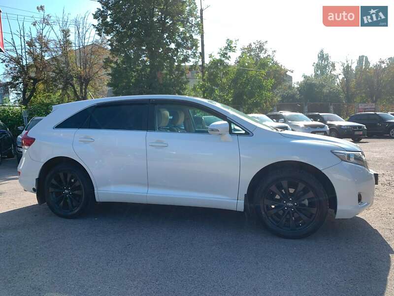 Позашляховик / Кросовер Toyota Venza 2013 в Вінниці