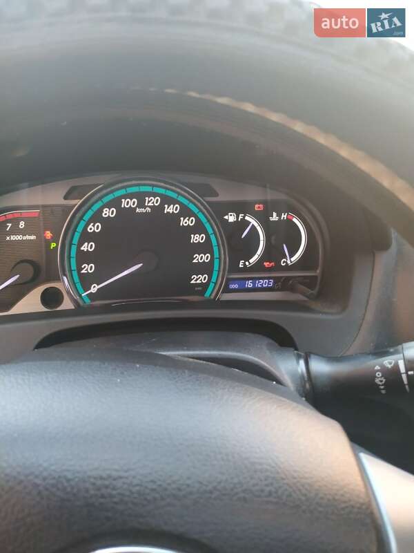 Позашляховик / Кросовер Toyota Venza 2014 в Бориславі