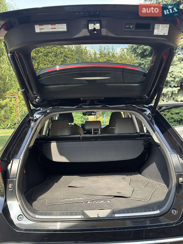 Внедорожник / Кроссовер Toyota Venza 2022 в Львове