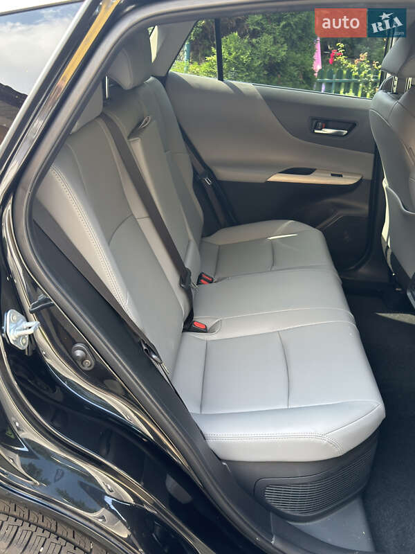 Внедорожник / Кроссовер Toyota Venza 2022 в Львове