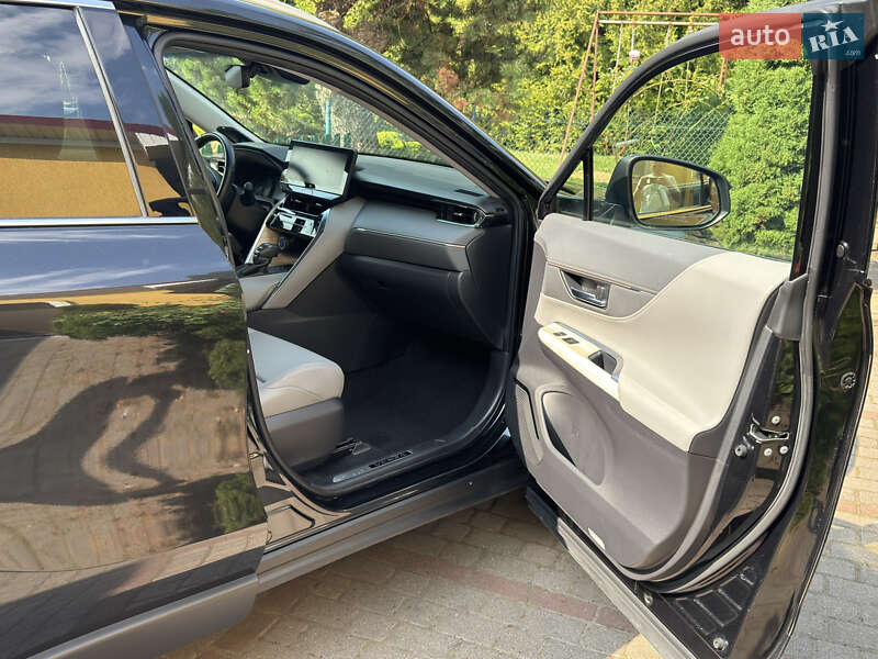 Внедорожник / Кроссовер Toyota Venza 2022 в Львове