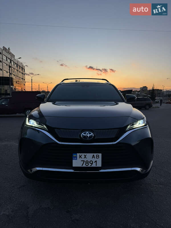 Внедорожник / Кроссовер Toyota Venza 2022 в Харькове