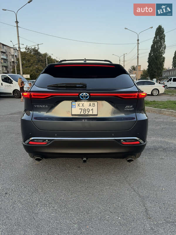 Внедорожник / Кроссовер Toyota Venza 2022 в Харькове