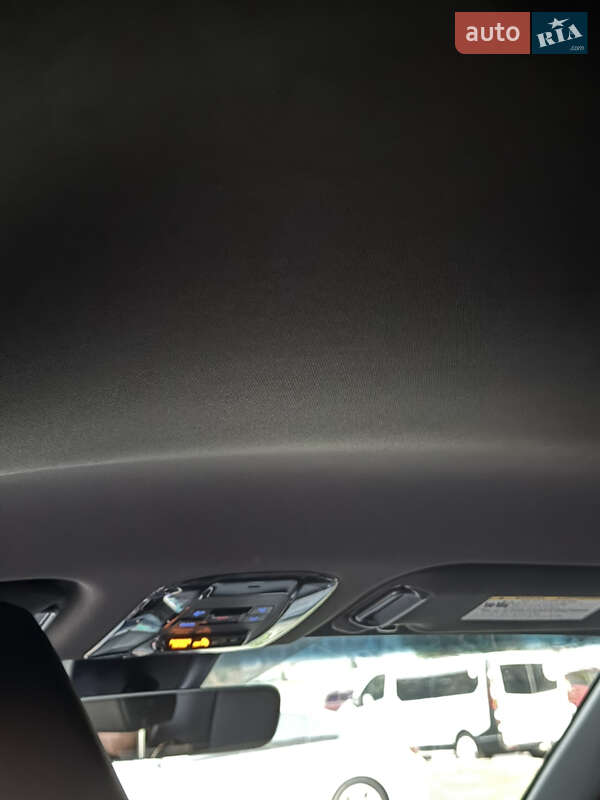 Внедорожник / Кроссовер Toyota Venza 2022 в Харькове