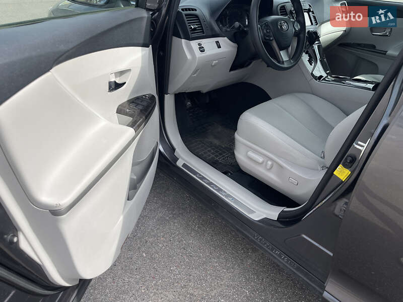 Позашляховик / Кросовер Toyota Venza 2013 в Києві фото 10 Позашляховик / Кросовер Toyota Venza 2013 в Києві
