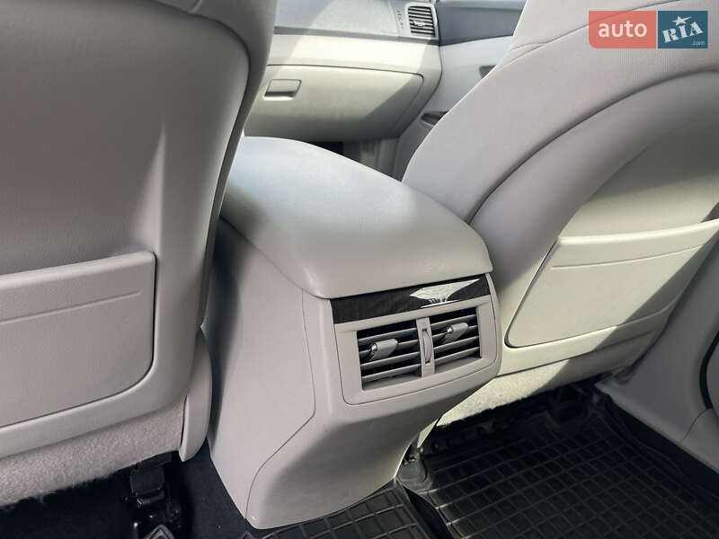 Позашляховик / Кросовер Toyota Venza 2013 в Києві фото 18 Позашляховик / Кросовер Toyota Venza 2013 в Києві