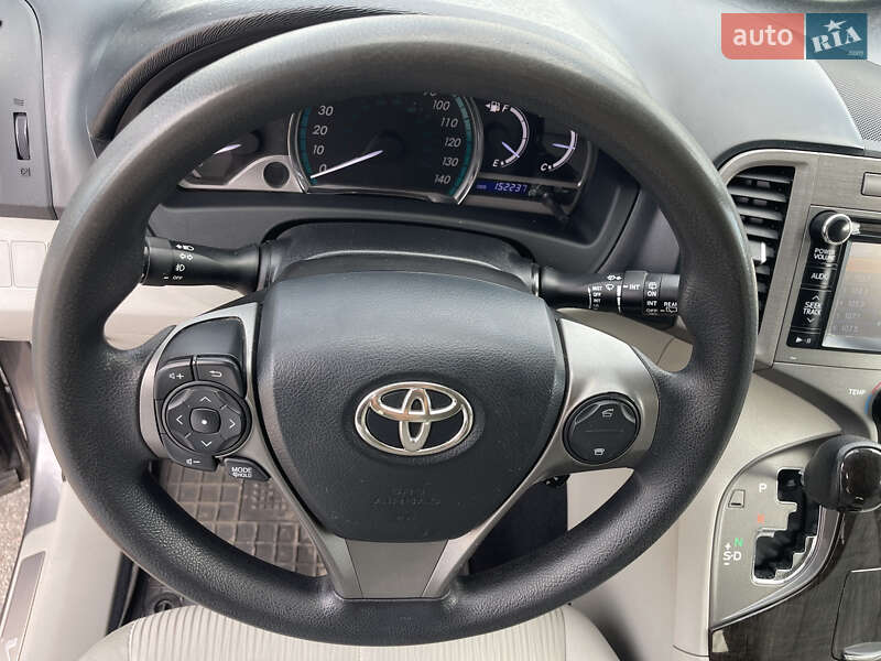 Позашляховик / Кросовер Toyota Venza 2013 в Києві фото 24 Позашляховик / Кросовер Toyota Venza 2013 в Києві