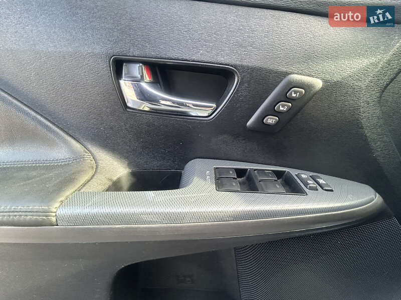 Внедорожник / Кроссовер Toyota Venza 2013 в Черкассах