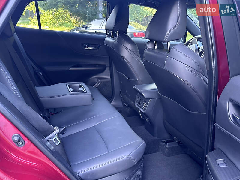 Позашляховик / Кросовер Toyota Venza 2022 в Львові