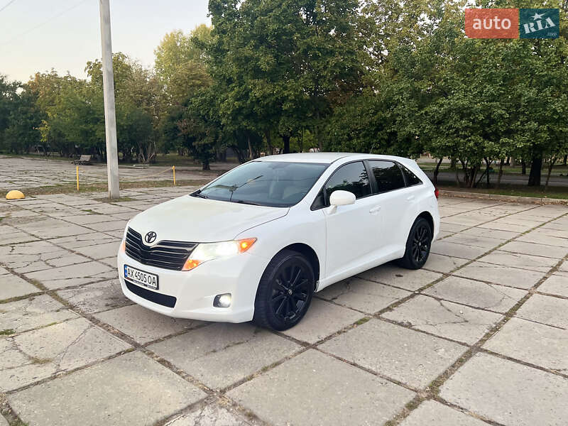 Внедорожник / Кроссовер Toyota Venza 2010 в Харькове