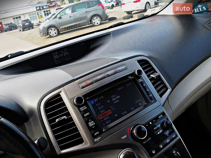 Позашляховик / Кросовер Toyota Venza 2014 в Черкасах