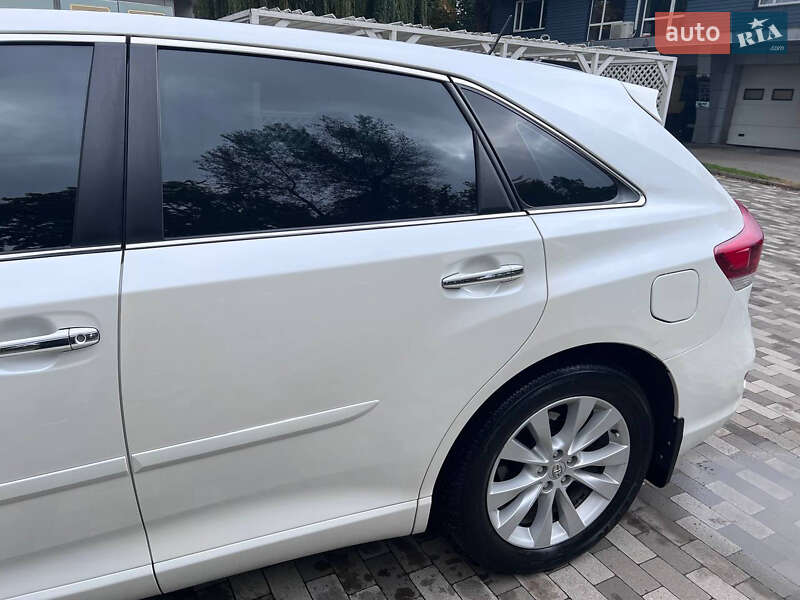Внедорожник / Кроссовер Toyota Venza 2015 в Киеве