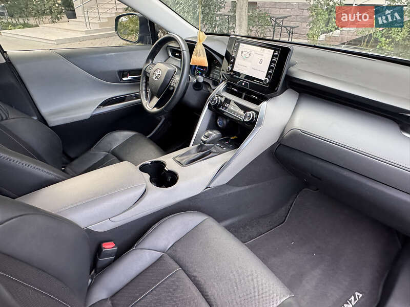 Внедорожник / Кроссовер Toyota Venza 2021 в Одессе