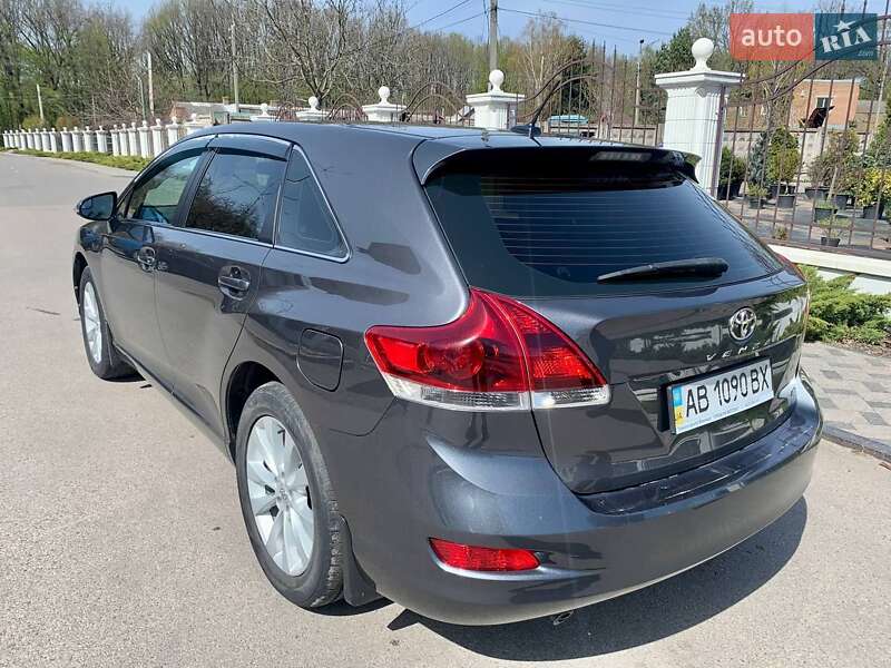 Позашляховик / Кросовер Toyota Venza 2013 в Вінниці