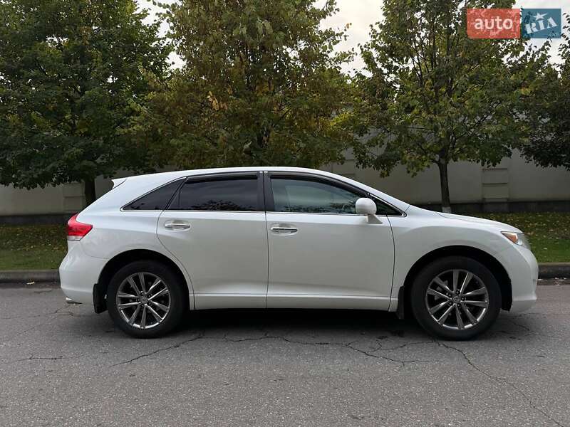 Внедорожник / Кроссовер Toyota Venza 2010 в Киеве
