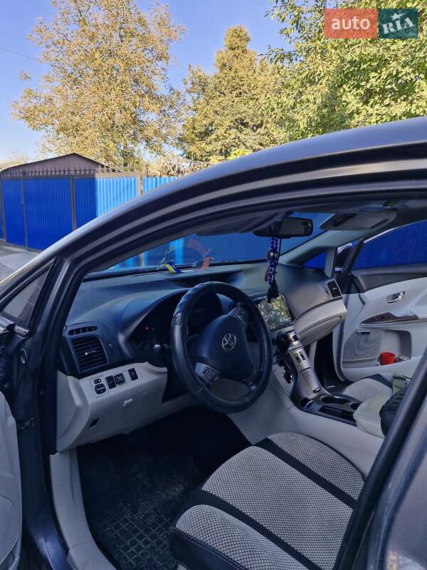 Позашляховик / Кросовер Toyota Venza 2010 в Кам'янець-Подільському