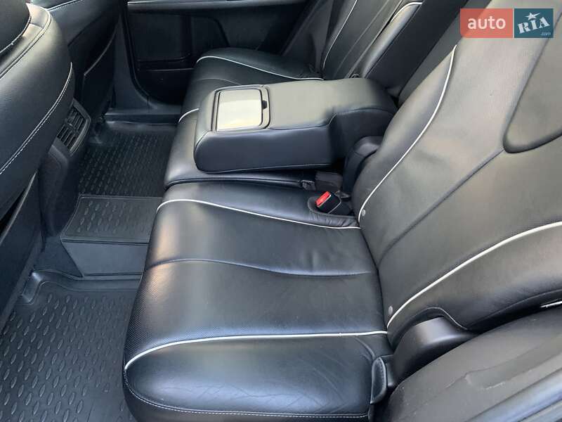 Позашляховик / Кросовер Toyota Venza 2013 в Дніпрі