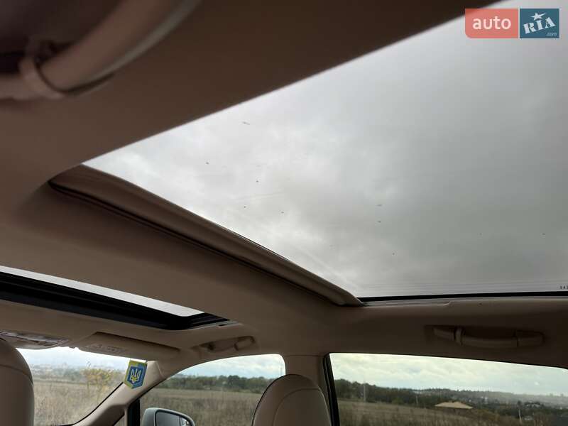 Позашляховик / Кросовер Toyota Venza 2013 в Хмельницькому