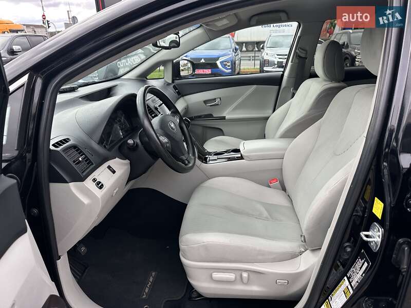 Внедорожник / Кроссовер Toyota Venza 2010 в Киеве