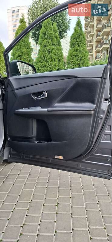 Позашляховик / Кросовер Toyota Venza 2015 в Одесі