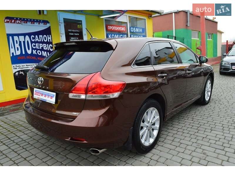 Внедорожник / Кроссовер Toyota Venza 2010 в Львове
