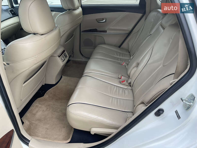 Позашляховик / Кросовер Toyota Venza 2010 в Одесі