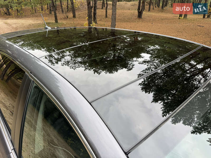 Позашляховик / Кросовер Toyota Venza 2014 в Житомирі