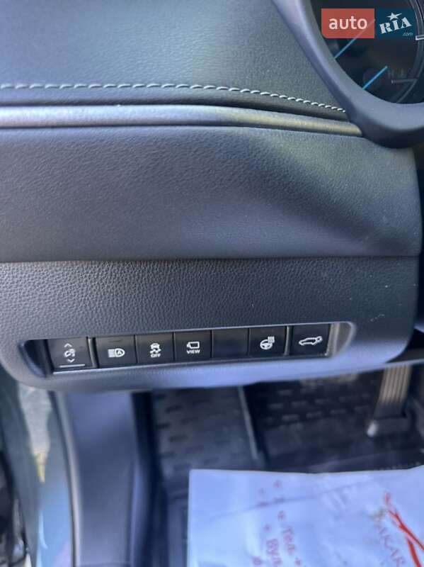 Внедорожник / Кроссовер Toyota Venza 2020 в Черновцах