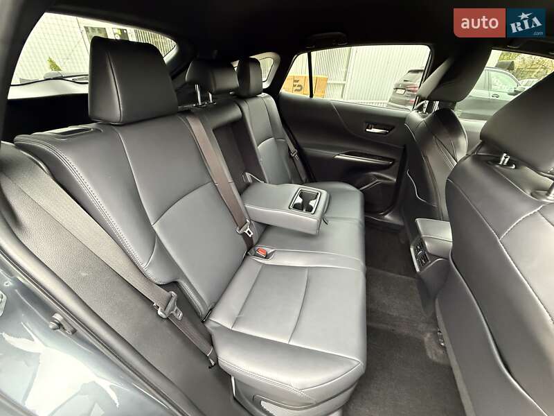 Внедорожник / Кроссовер Toyota Venza 2022 в Киеве