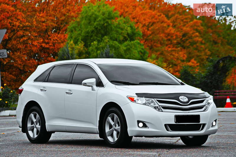 Позашляховик / Кросовер Toyota Venza 2013 в Дніпрі