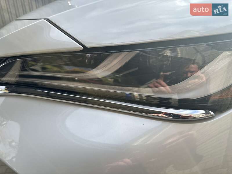 Внедорожник / Кроссовер Toyota Venza 2023 в Белой Церкви