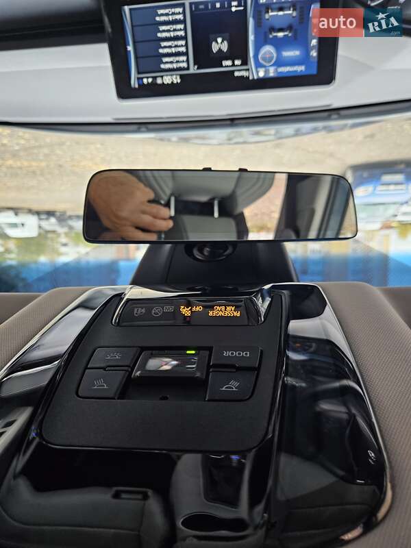 Позашляховик / Кросовер Toyota Venza 2021 в Черкасах